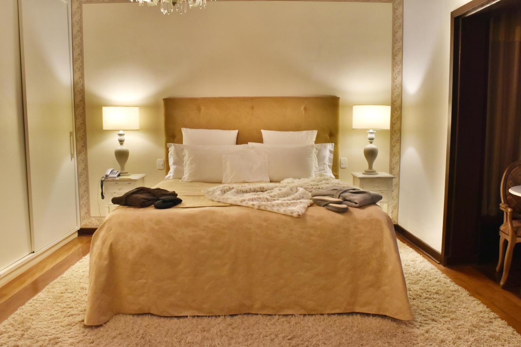 Deluxe King Suite,974745526:JPEG